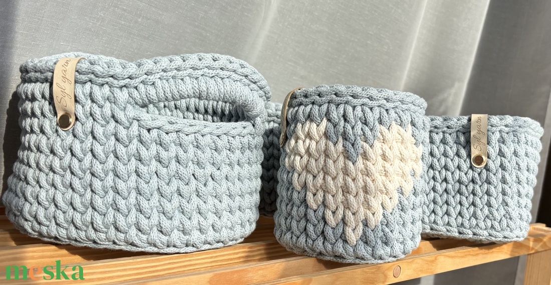 Horgolt kék tároló szett / Babaváró ajándék - baba - mama - babaszobabútor - játéktároló - Meska.hu