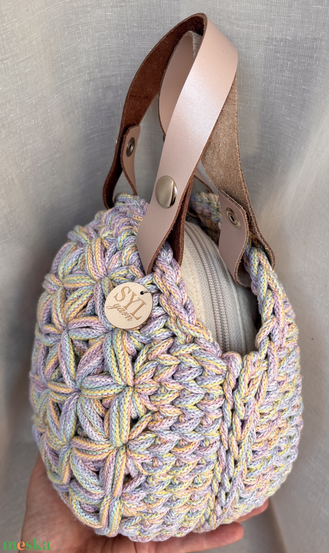 Horgolt jázmin mintás táska - táska & tok - kézitáska & válltáska - vállon átvethető táska - Meska.hu