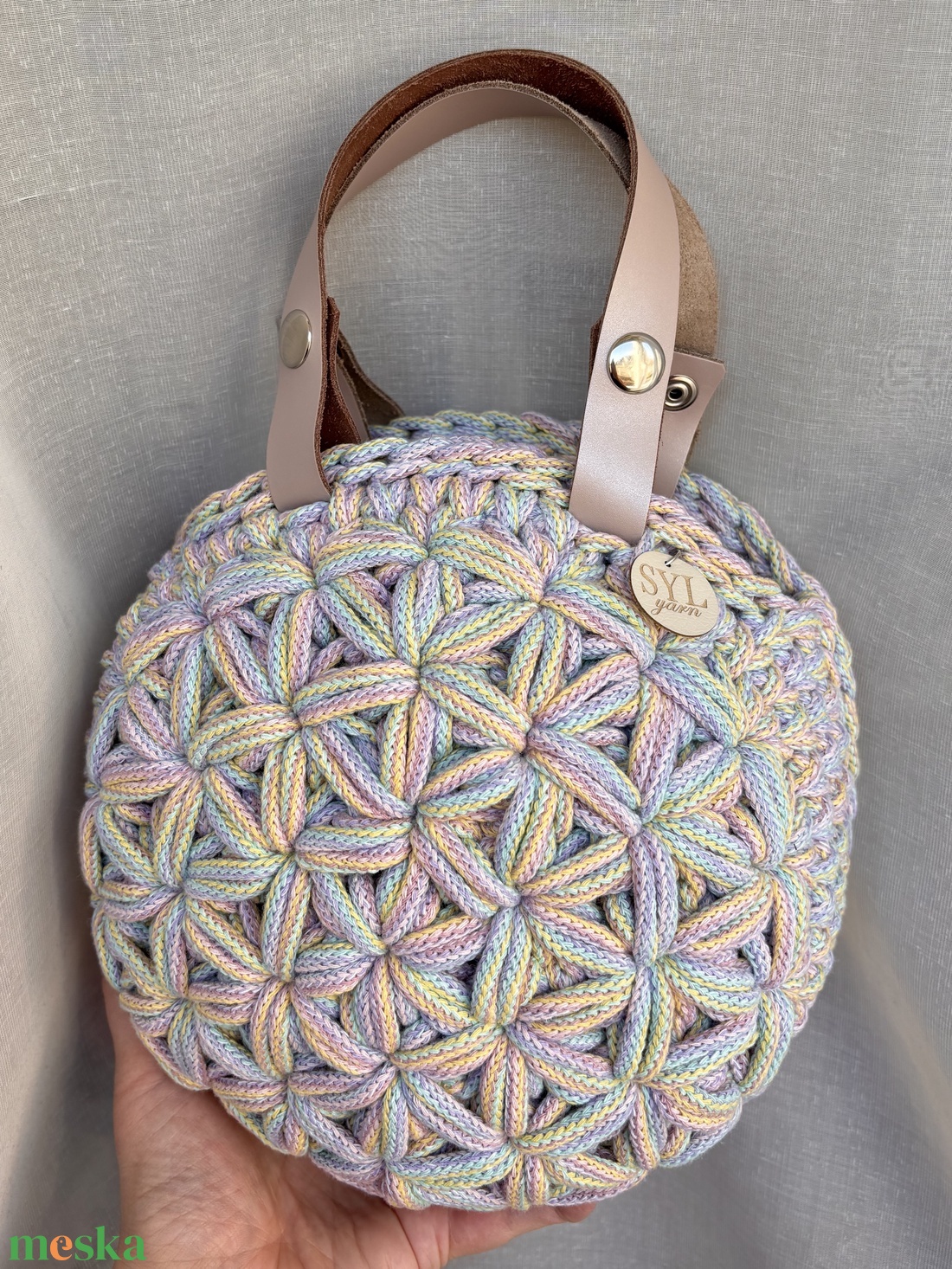 Horgolt jázmin mintás táska - táska & tok - kézitáska & válltáska - vállon átvethető táska - Meska.hu