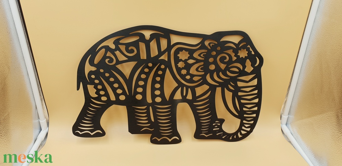 Indiai elefánt fából készült kézzel festett fali kép - otthon & lakás - dekoráció - fali és függő dekoráció - falra akasztható dekor - Meska.hu