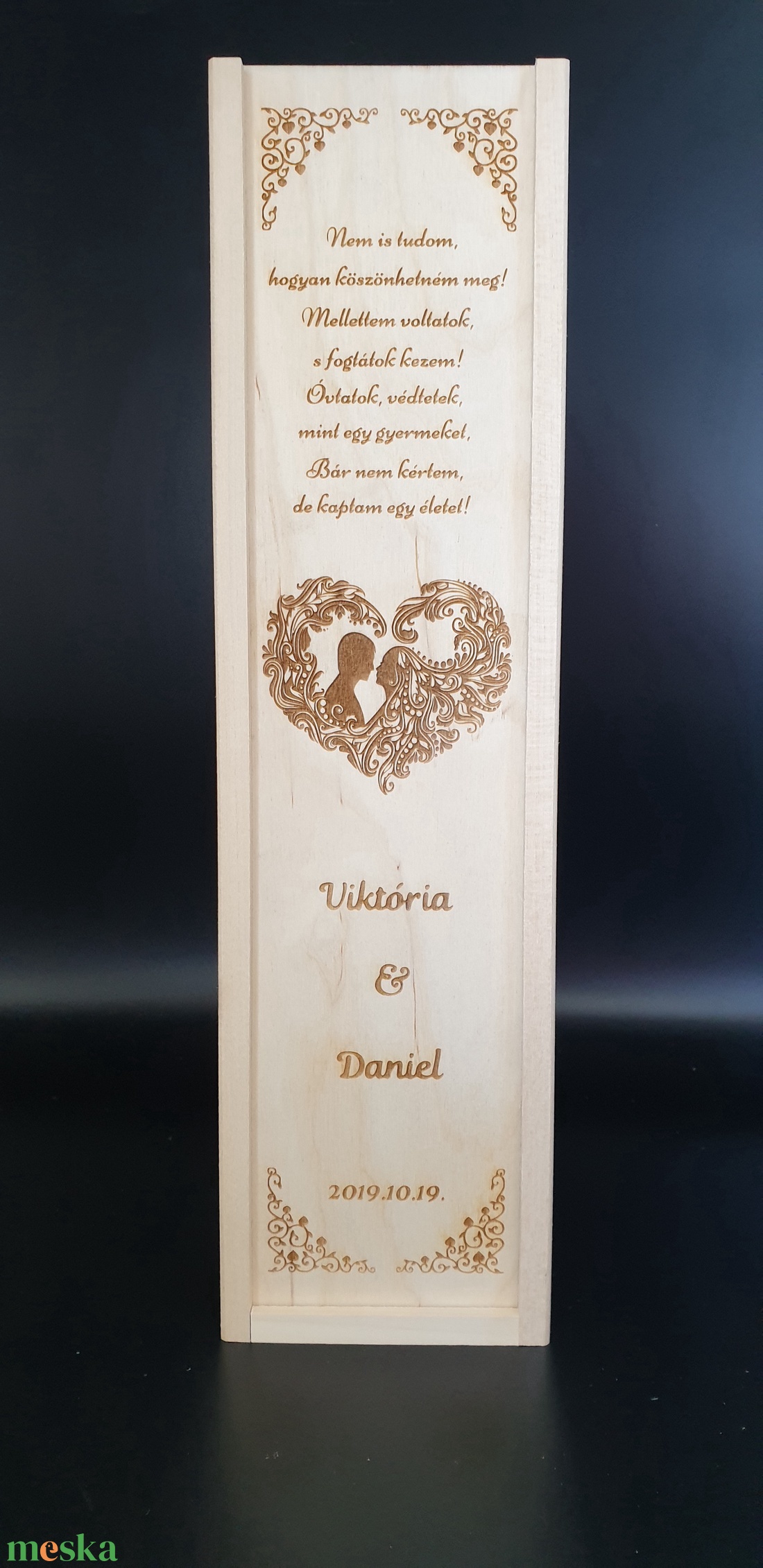 Egyedi esküvői szülőköszöntő bortartó esküvőre - esküvő - emlék & ajándék - köszönőajándék - Meska.hu