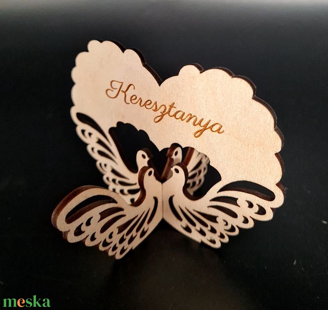 Esküvői gravírozott ültetőkártya és köszönő ajándék egyben - esküvő - meghívó & kártya - ültetési rend - Meska.hu Esküvői gravírozott ültetőkártya és köszönő ajándék egyben - esküvő - meghívó & kártya - ültetési rend - Meska.hu