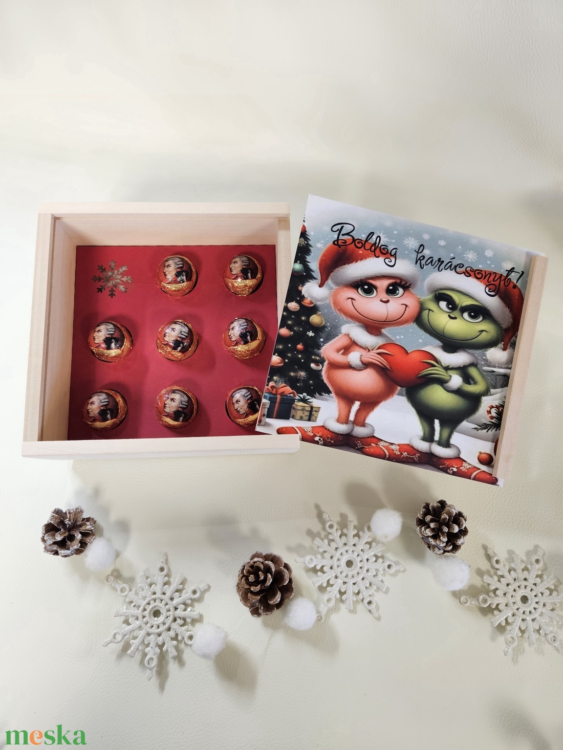 Grincs pár kávés, teás, édességes ajándék díszdoboz karácsonyra - karácsony - karácsonyi lakásdekoráció - karácsonyi lakásdíszek - Meska.hu Grincs pár kávés, teás, édességes ajándék díszdoboz karácsonyra - karácsony - karácsonyi lakásdekoráció - karácsonyi lakásdíszek - Meska.hu