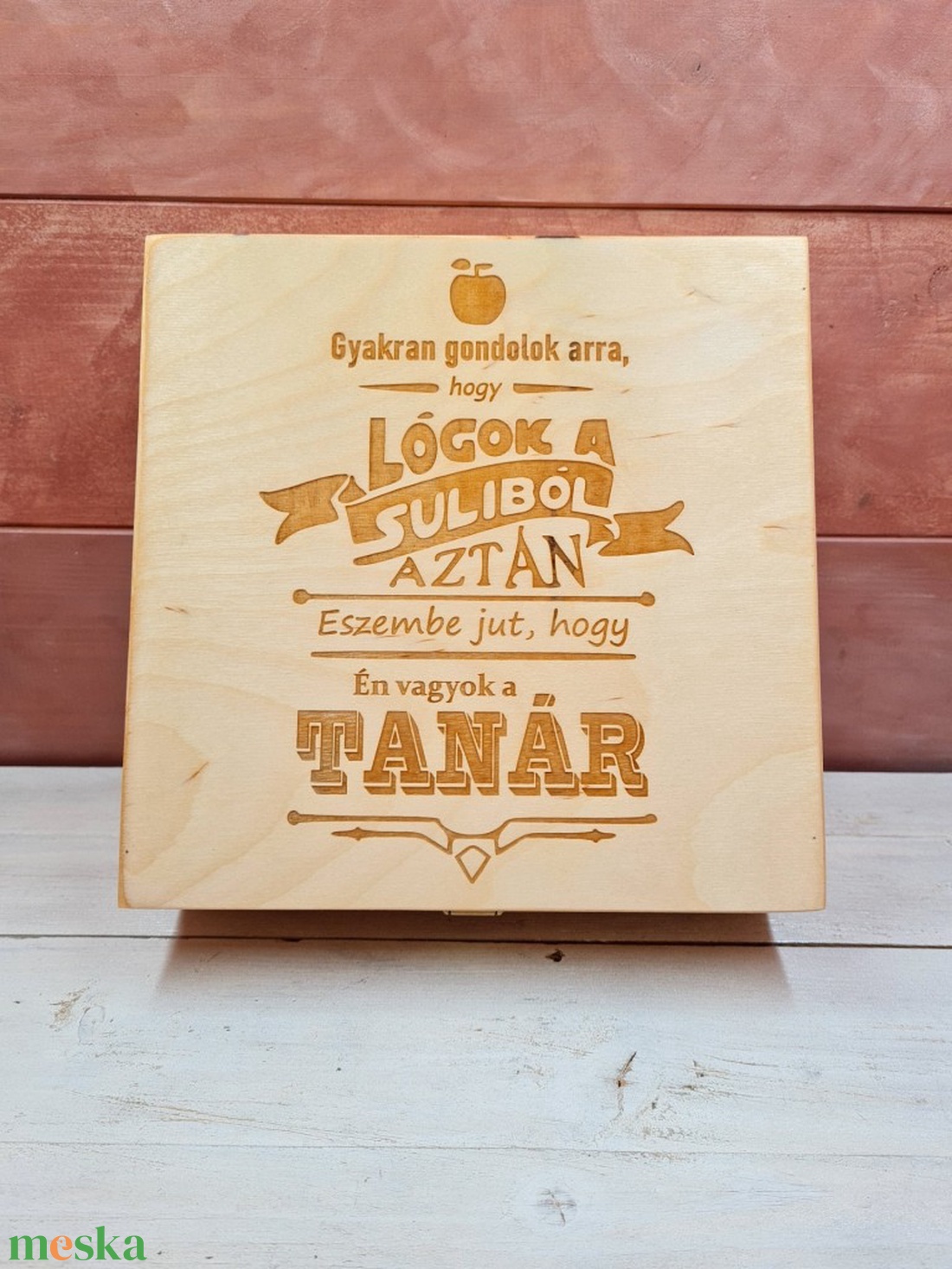 Ajándék díszdoboz tanároknak ballagásra - otthon & életmód - konyhafelszerelés, tálalás - konyhai dekoráció - hűtőmágnes - Meska.hu Ajándék díszdoboz tanároknak ballagásra - otthon & életmód - konyhafelszerelés, tálalás - konyhai dekoráció - hűtőmágnes - Meska.hu