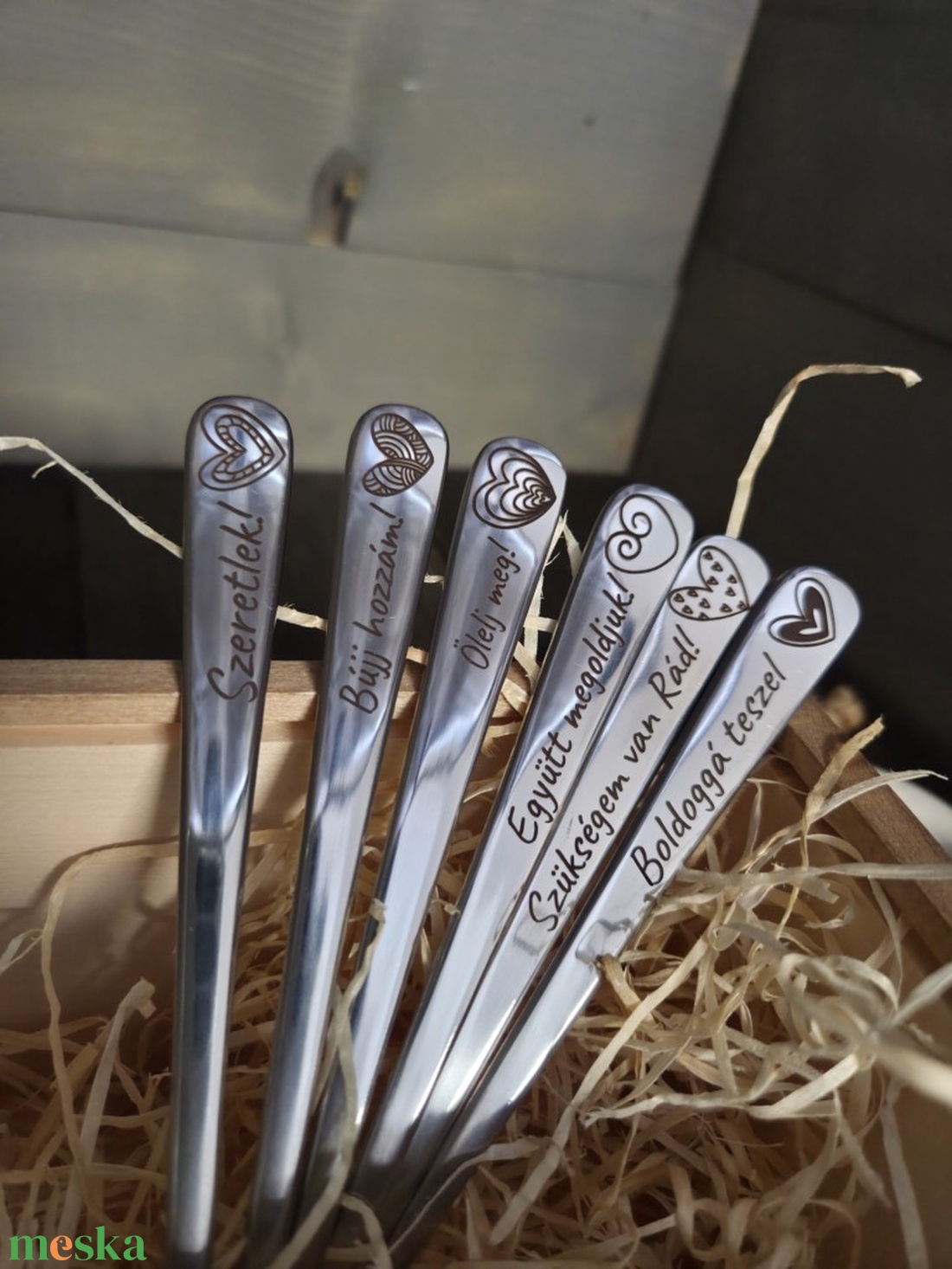 Örökké együtt bögre és kiskanál szett díszdobozban - esküvő - emlék & ajándék - doboz - Meska.hu Örökké együtt bögre és kiskanál szett díszdobozban - esküvő - emlék & ajándék - doboz - Meska.hu