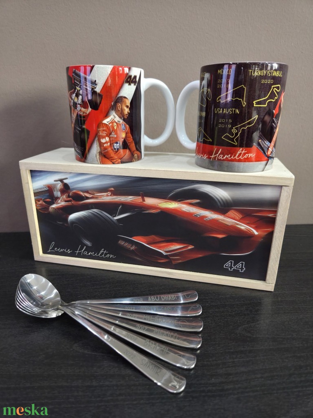 F1 Lewis Hamilton ajándékcsomag rajongóknak - otthon & életmód - konyhafelszerelés, tálalás - tálalás - bögre & csésze - Meska.hu
