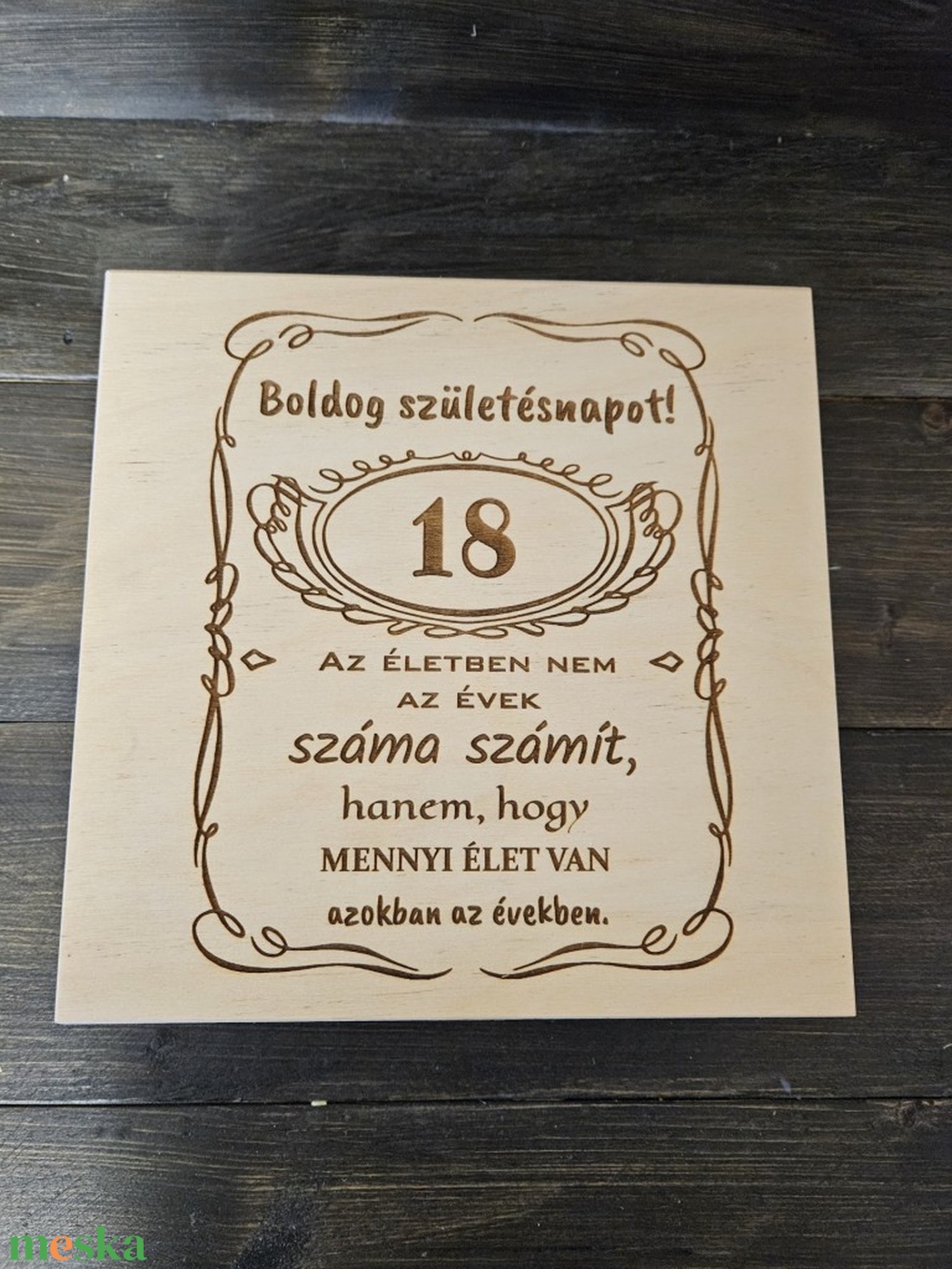 A kor nem számít szülinapi gravírozott ajándékcsomag díszdoboz - otthon & életmód - dekoráció - asztal és polc dekoráció - díszdoboz - Meska.hu