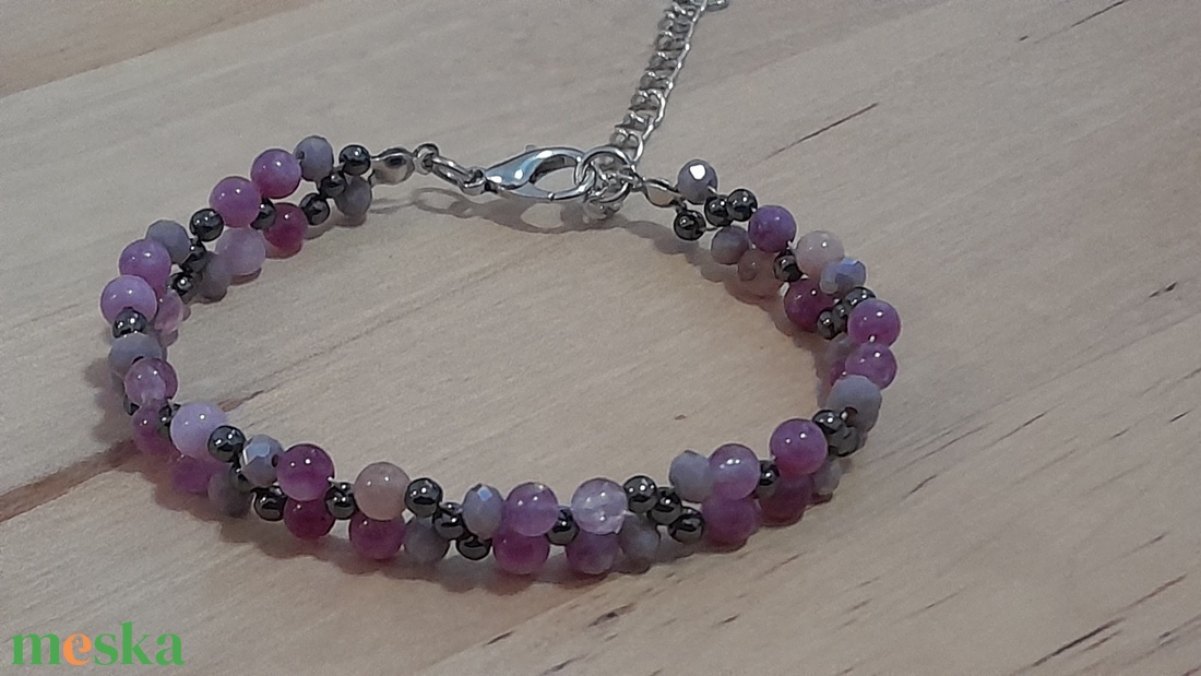 Lila gyöngy karkötő - ékszer - karkötő - gyöngyös karkötő - Meska.hu