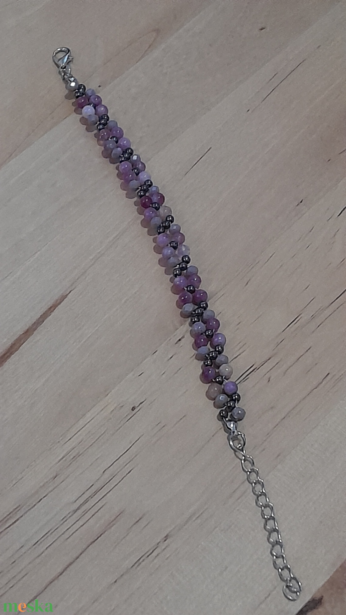 Lila gyöngy karkötő - ékszer - karkötő - gyöngyös karkötő - Meska.hu