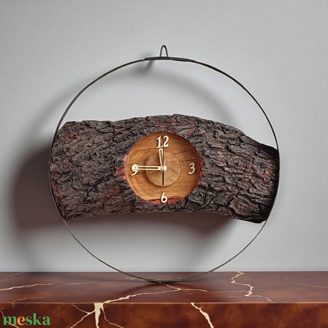 Kérges mandulafaszél falióra hordóabroncsban � természetes és rusztikus karakter (Ø 43 cm) - otthon & életmód - dekoráció - fali és függő dekoráció - falióra & óra - Meska.hu