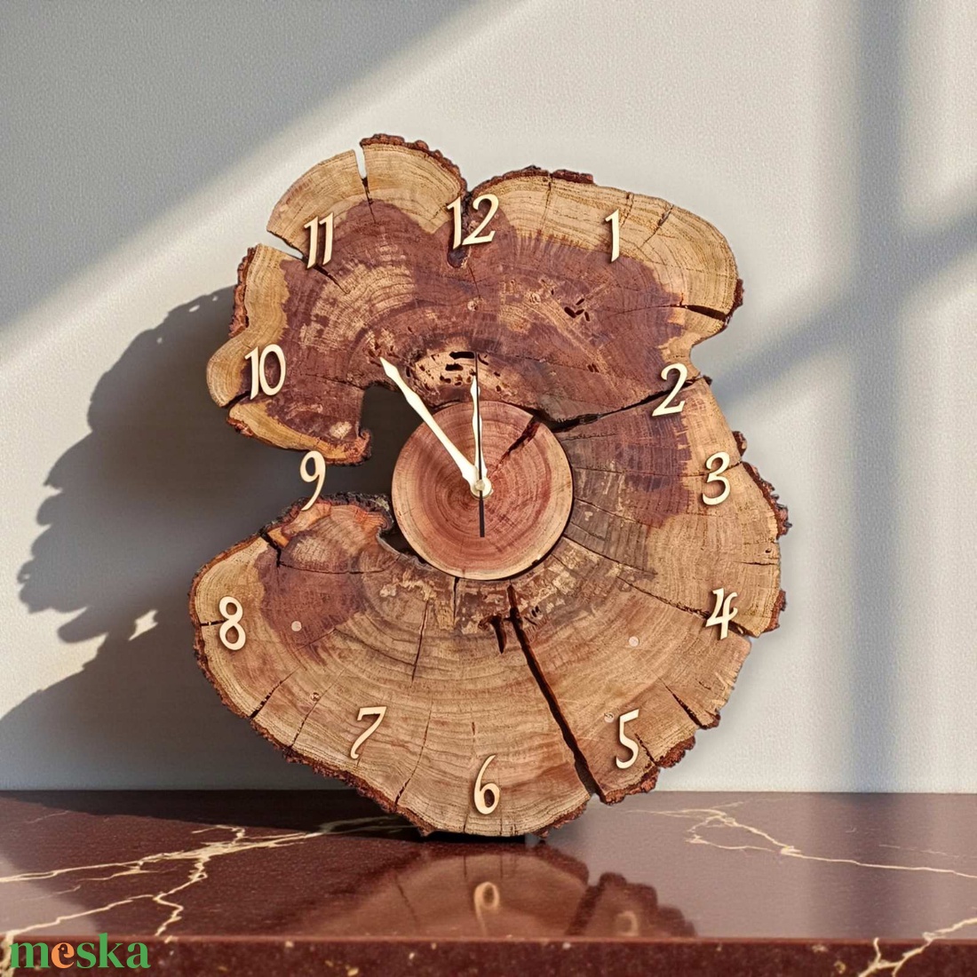 Mandulafa darabokból összeállított falióra � mozaikos szerkezet (Ø 44 cm) - otthon & életmód - dekoráció - fali és függő dekoráció - falióra & óra - Meska.hu