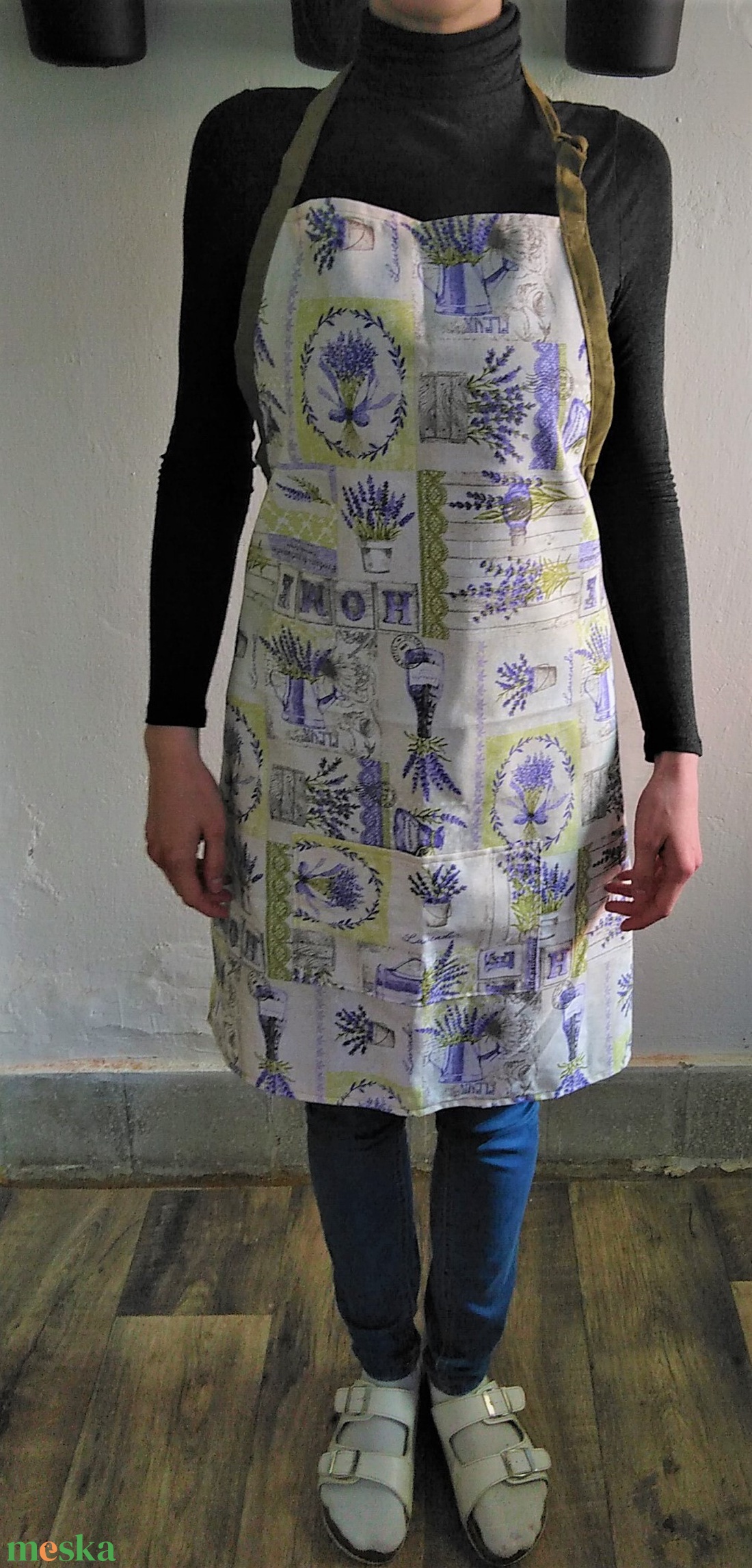 Kötény natúr levendula mintás - otthon & életmód - konyhafelszerelés, tálalás - konyhai textil - kötény - Meska.hu