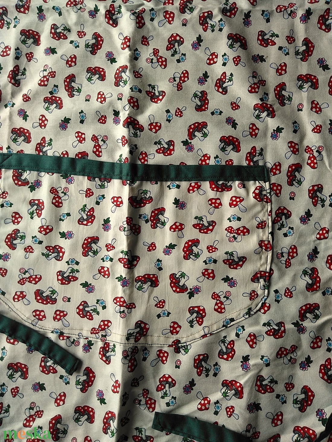 Kötény gomba  mintás - otthon & életmód - konyhafelszerelés, tálalás - konyhai textil - kötény - Meska.hu