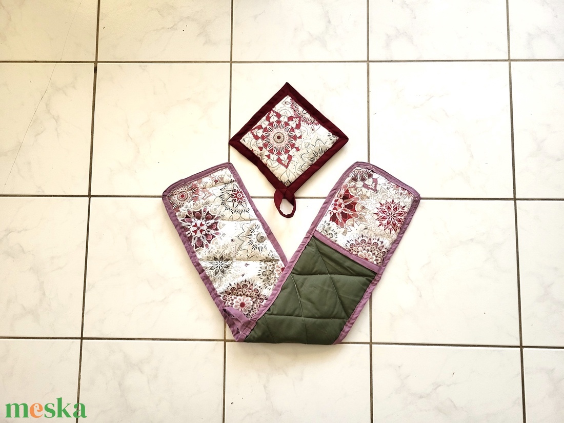 Konyha szett bordó mandala mintás (fedélfogóval) - otthon & életmód - konyhafelszerelés, tálalás - konyhai textil - edényfogó & edényfedő - Meska.hu Konyha szett bordó mandala mintás (fedélfogóval) - otthon & életmód - konyhafelszerelés, tálalás - konyhai textil - edényfogó & edényfedő - Meska.hu
