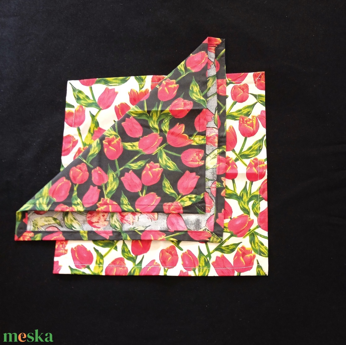 Textil szalvéta -tulipán varációk fejete és natúr alapon - otthon & életmód - konyhafelszerelés, tálalás - konyhai textil - szalvéta - Meska.hu Textil szalvéta -tulipán varációk fejete és natúr alapon - otthon & életmód - konyhafelszerelés, tálalás - konyhai textil - szalvéta - Meska.hu