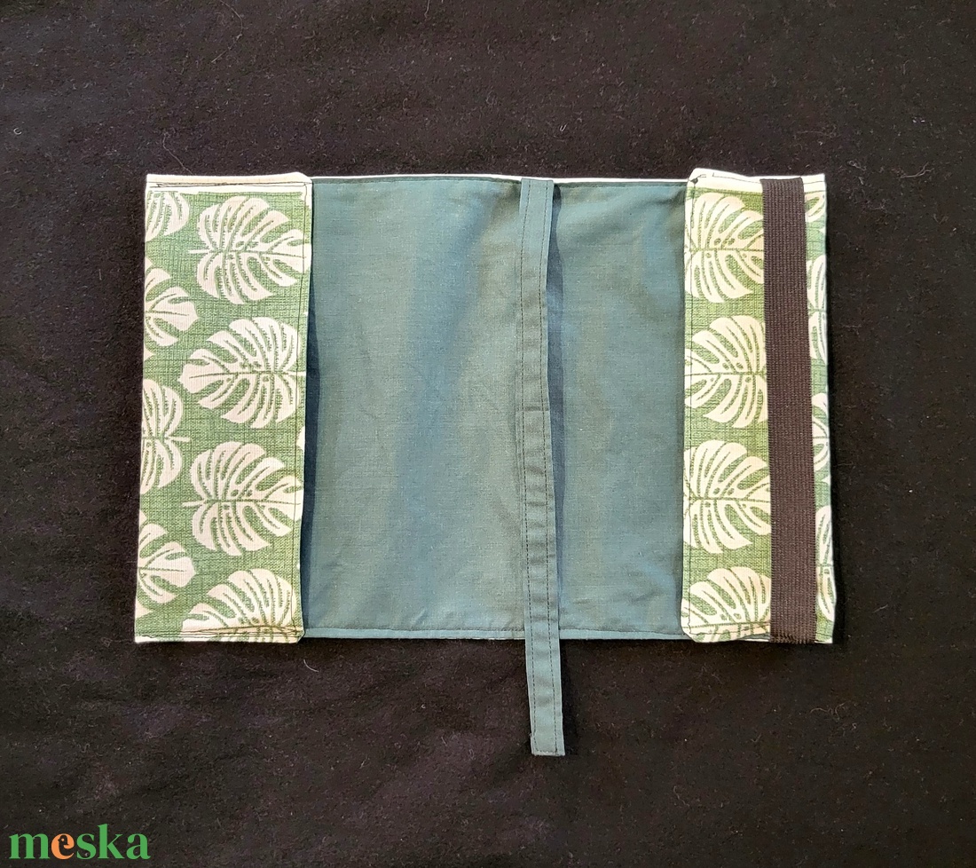 Könyvborító filodendron levél mintás - otthon & életmód - papír, írószer - könyv- és füzetborító - Meska.hu Könyvborító filodendron levél mintás - otthon & életmód - papír, írószer - könyv- és füzetborító - Meska.hu