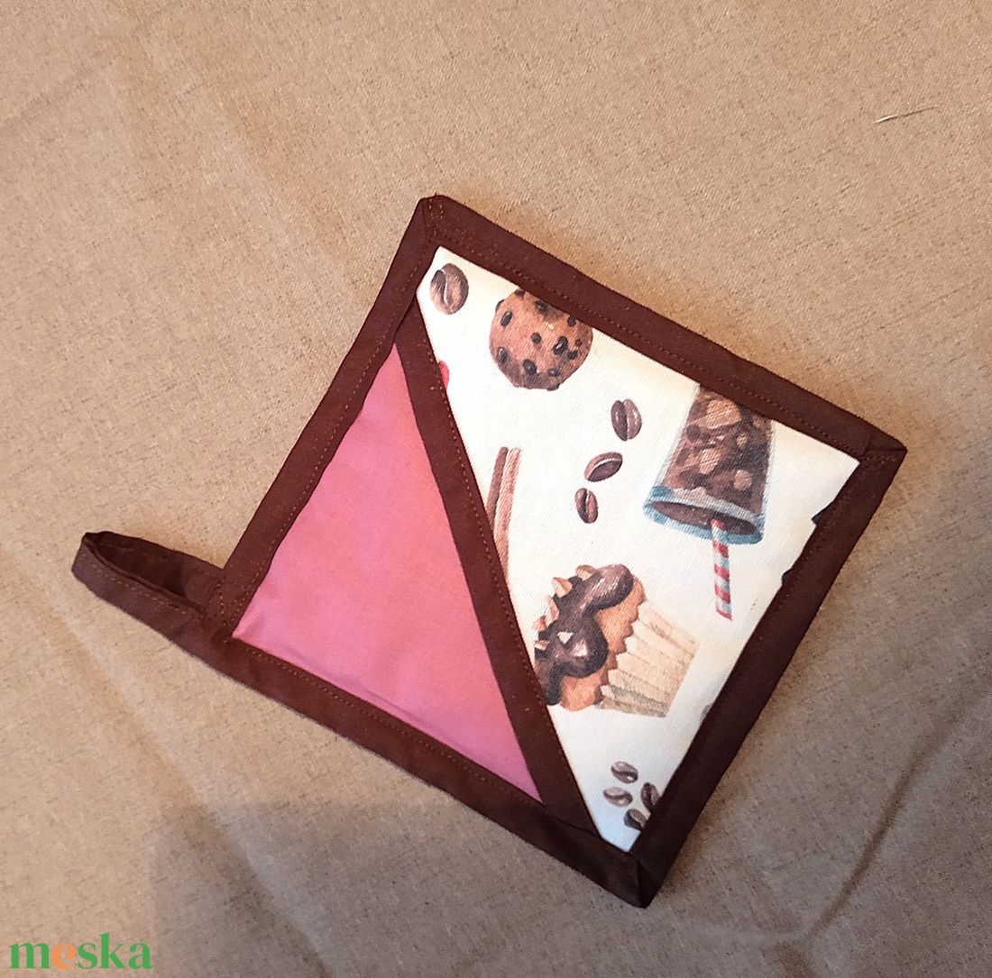 Fedőfogó - edényfogó , muffin és süti mintás - otthon & életmód - konyhafelszerelés, tálalás - konyhai textil - edényfogó & edényfedő - Meska.hu