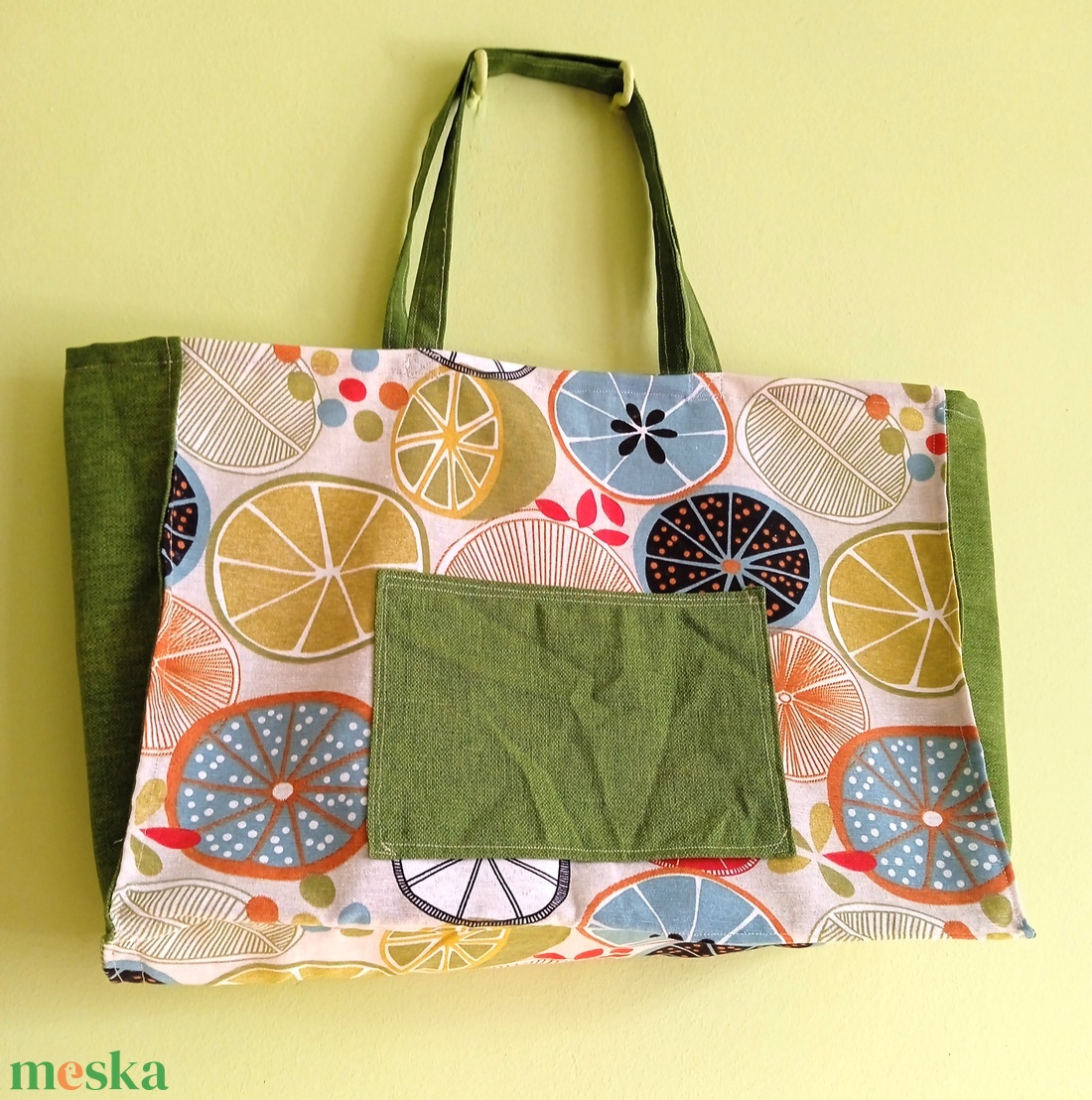 Bevásárló táska merevített talppal - színes lime karikák - táska & tok - bevásárlás & shopper táska - shopper, textiltáska, szatyor - Meska.hu Bevásárló táska merevített talppal - színes lime karikák - táska & tok - bevásárlás & shopper táska - shopper, textiltáska, szatyor - Meska.hu