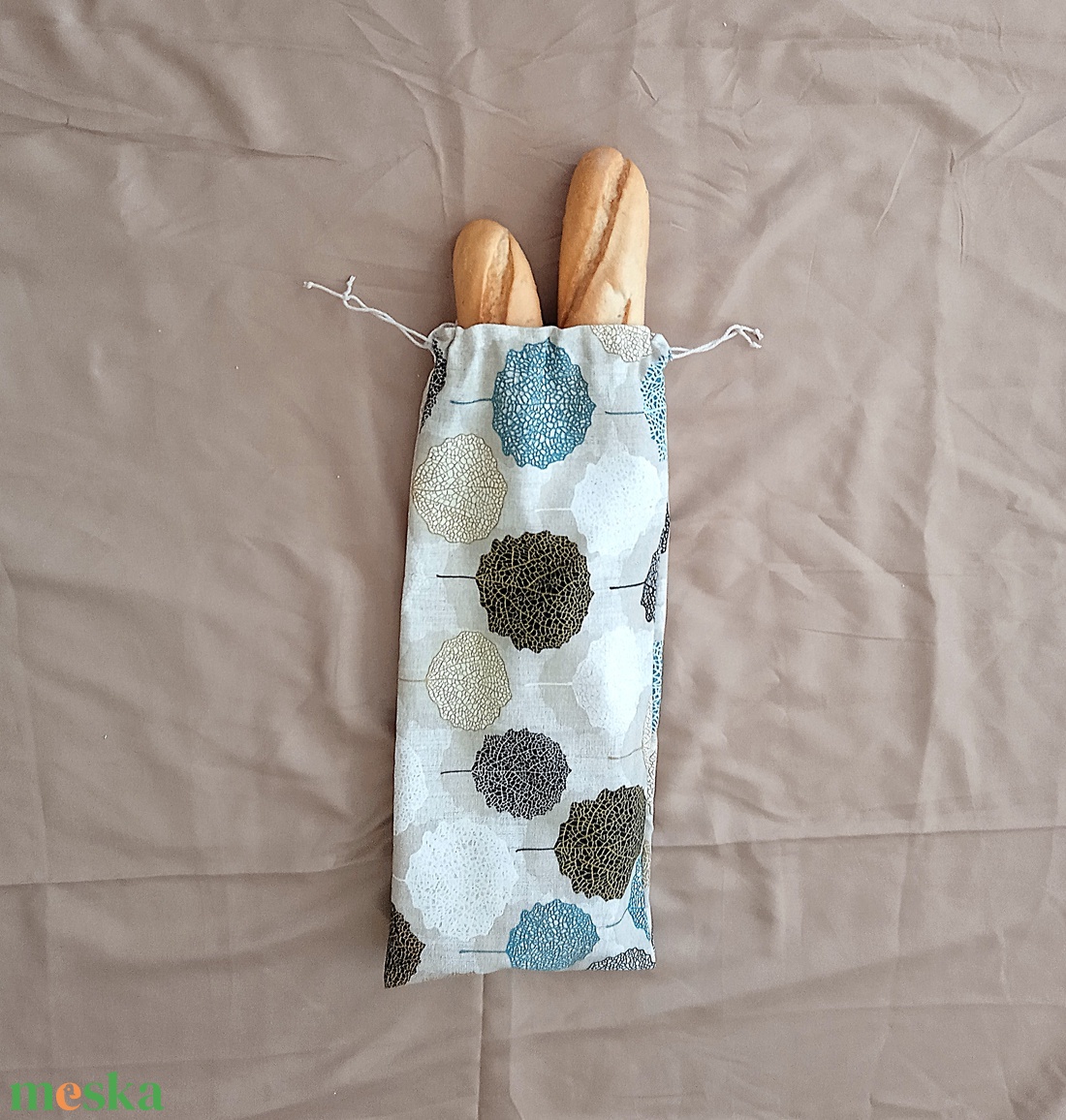 Frissentartó Bagett tasak - kék barna arany gömb mintás - táska & tok - bevásárlás & shopper táska - kenyeres zsák - Meska.hu Frissentartó Bagett tasak - kék barna arany gömb mintás - táska & tok - bevásárlás & shopper táska - kenyeres zsák - Meska.hu