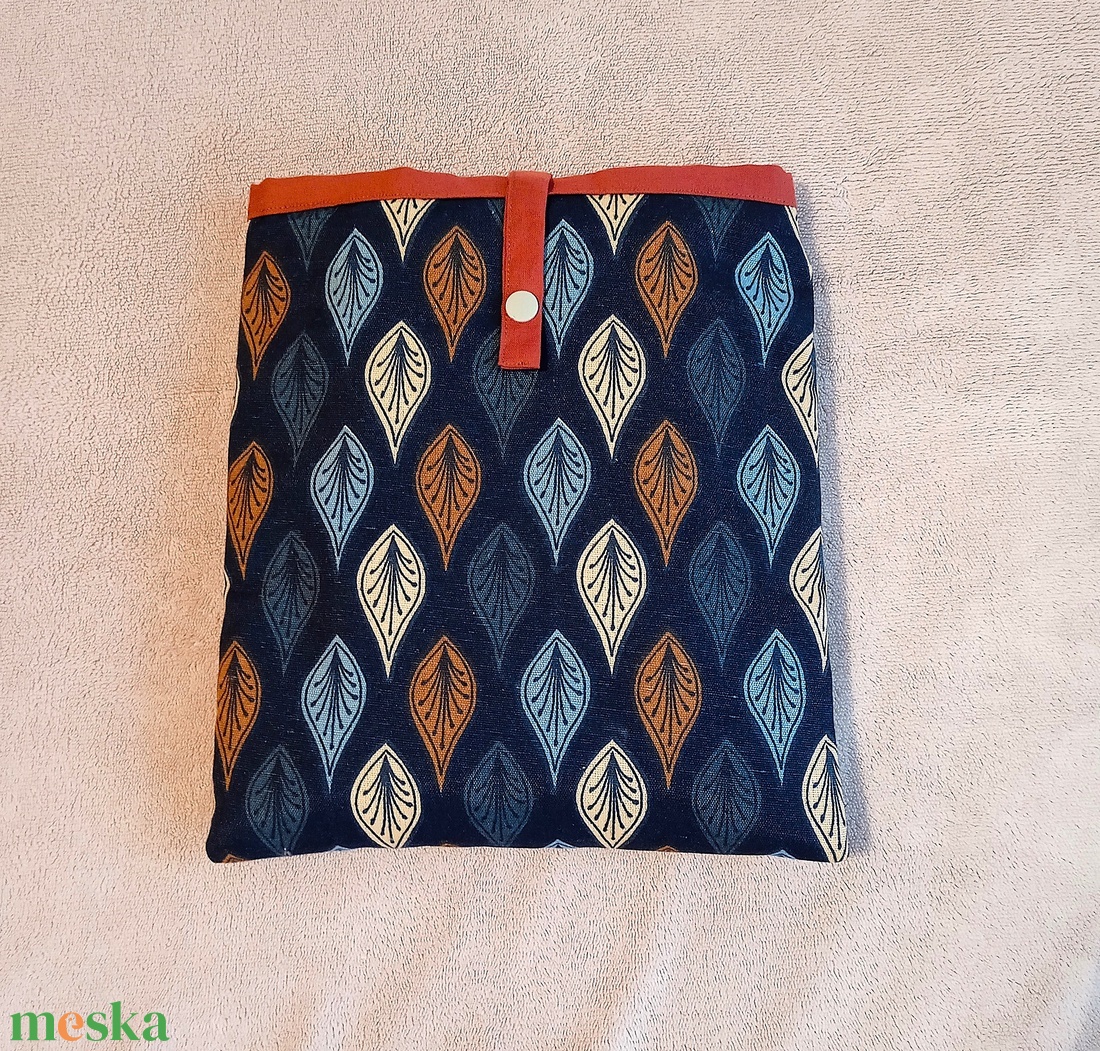 Könyvtok - kék alapon páveszemes minta - könyv & zene - könyvtok - Meska.hu