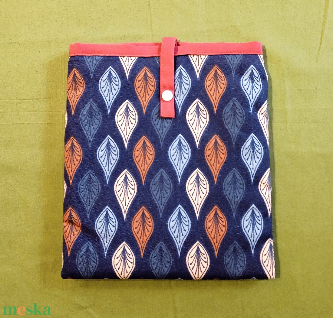 Könyvtok, könyvvédő -  kék páveszemes mintás - könyv & zene - könyvtok - Meska.hu