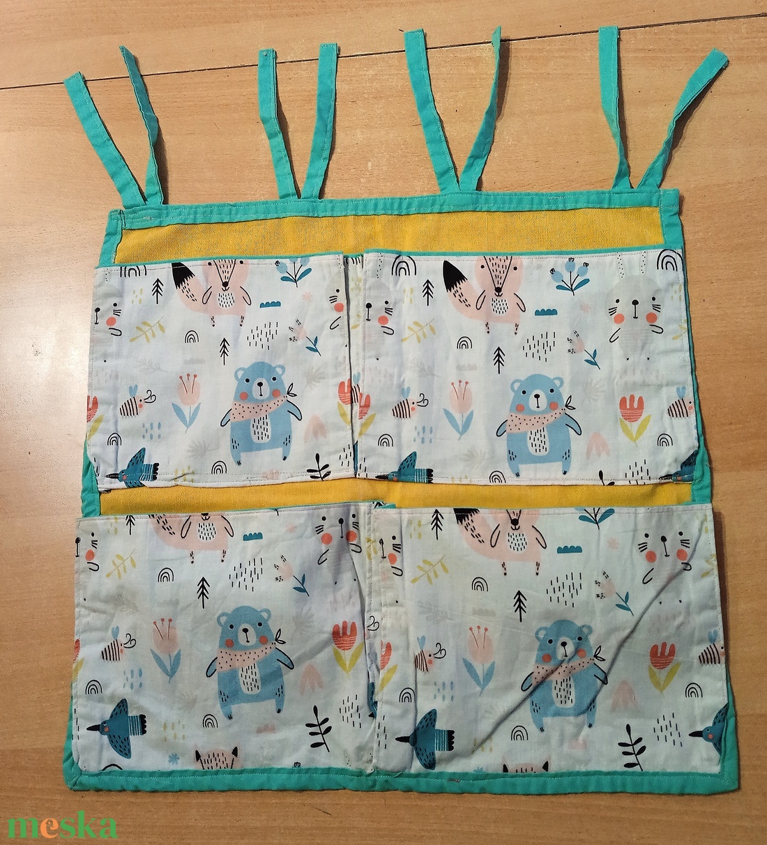  Zsebes vászon tároló babaágyra - pillangó, maci, virág mintás, 4 zsebes - otthon & életmód - tárolás & rendszerezés - fali tároló - Meska.hu