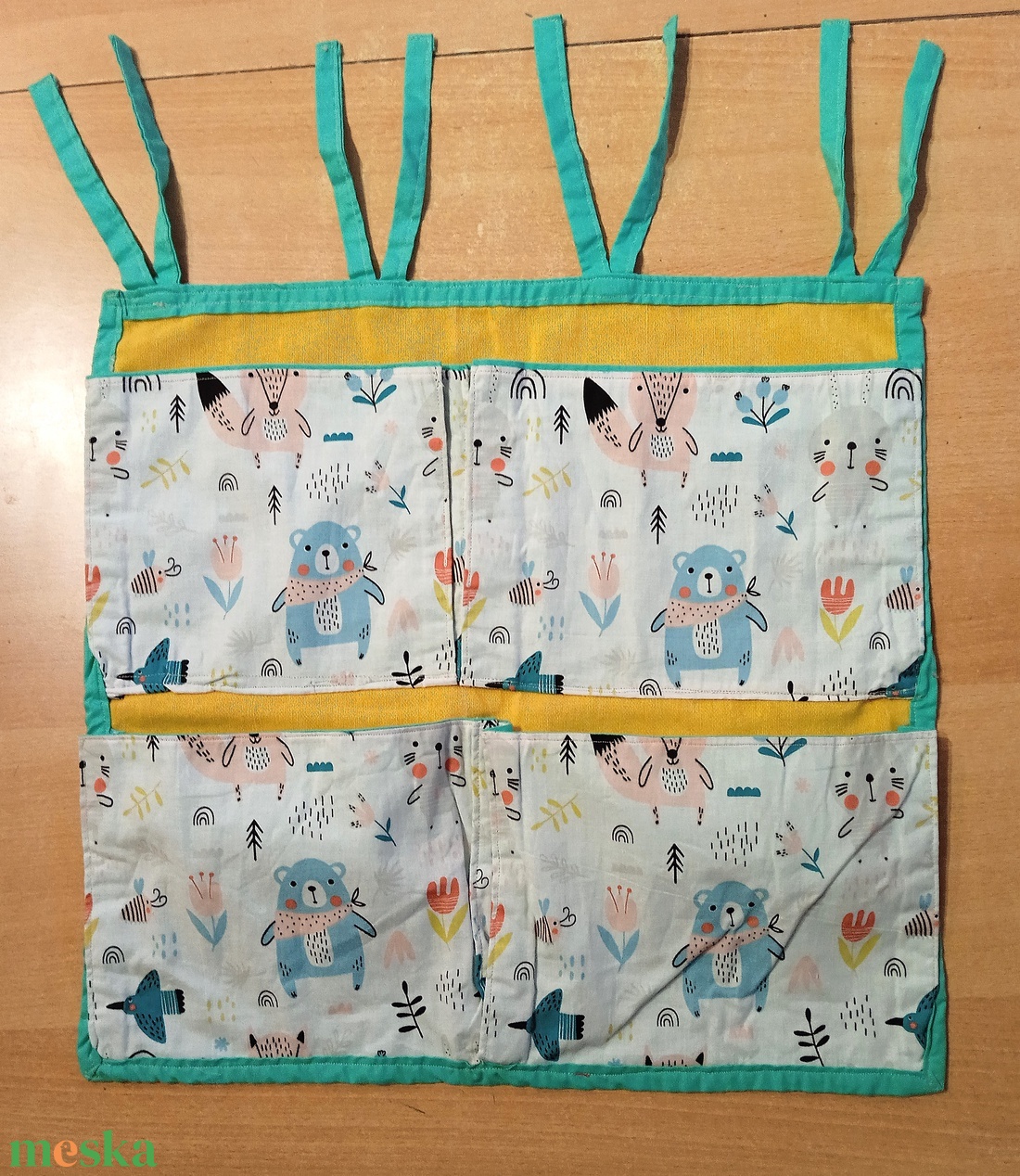  Zsebes vászon tároló babaágyra - pillangó, maci, virág mintás, 4 zsebes - otthon & életmód - tárolás & rendszerezés - fali tároló - Meska.hu