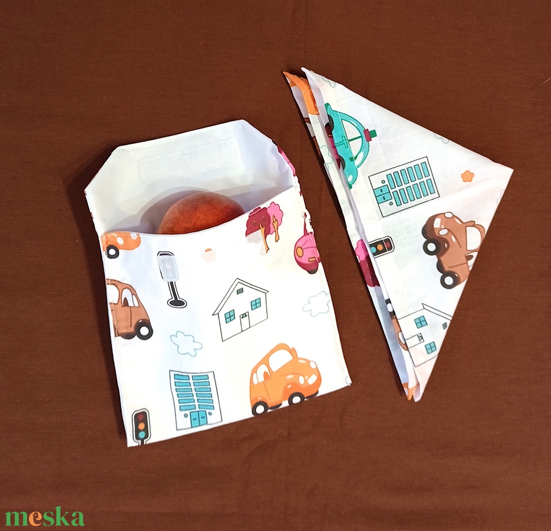  Snack bag szett textil szalvétával - színes autók - táska & tok - uzsonna- & ebéd tartó - szendvics csomagoló - Meska.hu