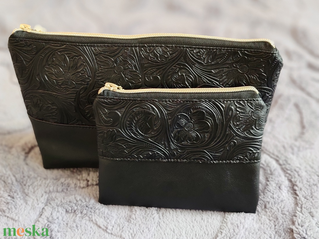 Neszeszer szett fekete dombornyomott mintával - táska & tok - neszesszer - Meska.hu