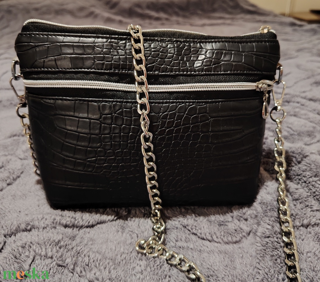 Fekete alkalmi válltáska  - táska & tok - kézitáska & válltáska - vállon átvethető táska - Meska.hu