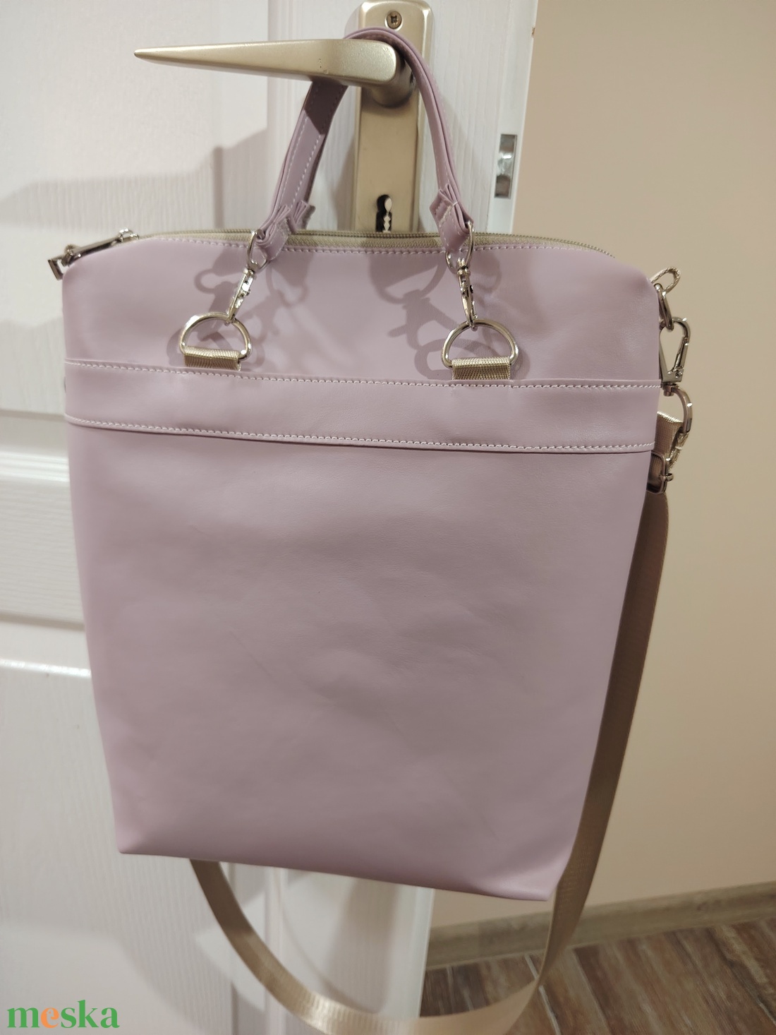 Lila dombornyomott Kézi és válltáska  - táska & tok - kézitáska & válltáska - vállon átvethető táska - Meska.hu