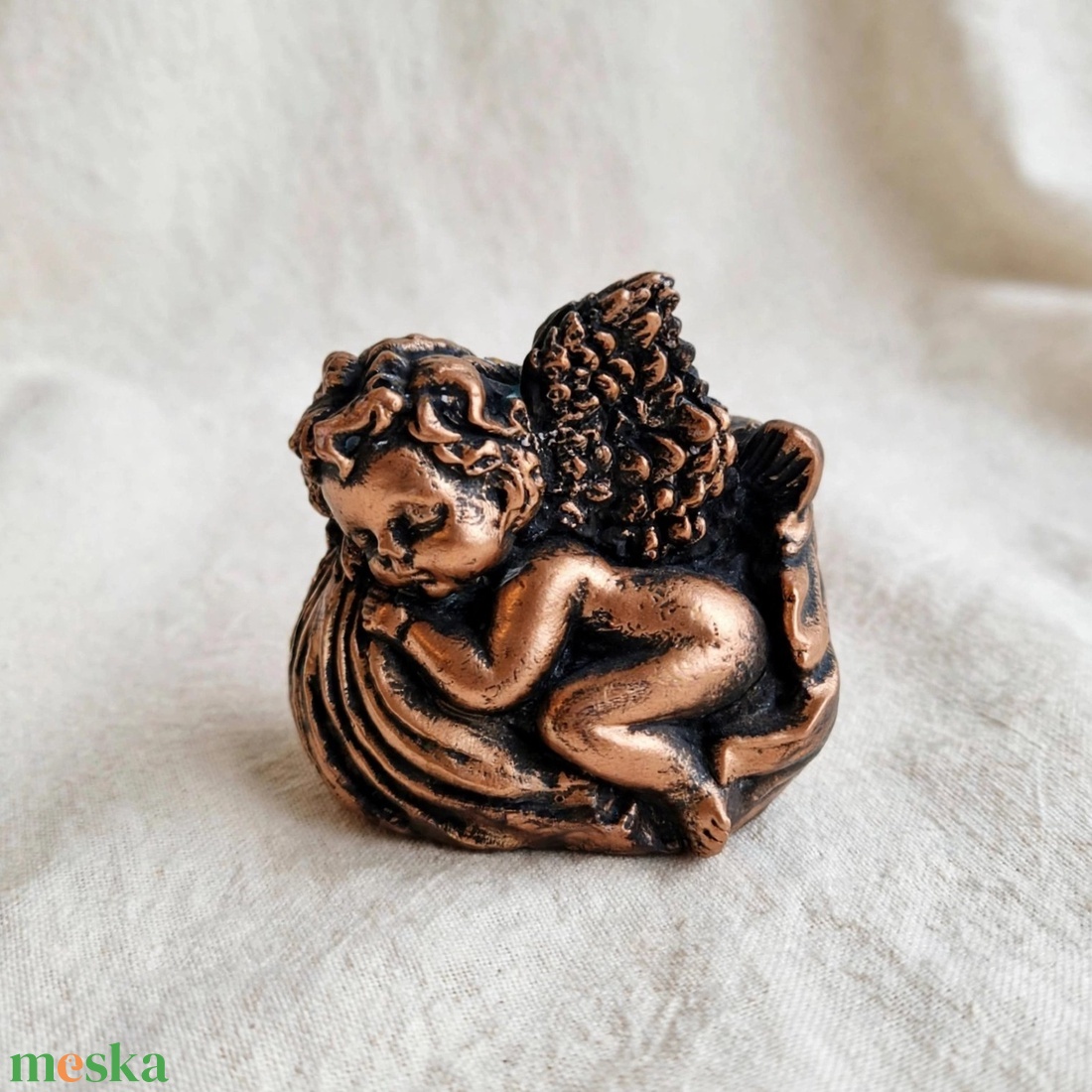 Alvó angyalka figura - bronz antikolt kis angyal - őszi / karácsonyi dekor - otthon & életmód - dekoráció - asztal és polc dekoráció - asztaldísz - Meska.hu