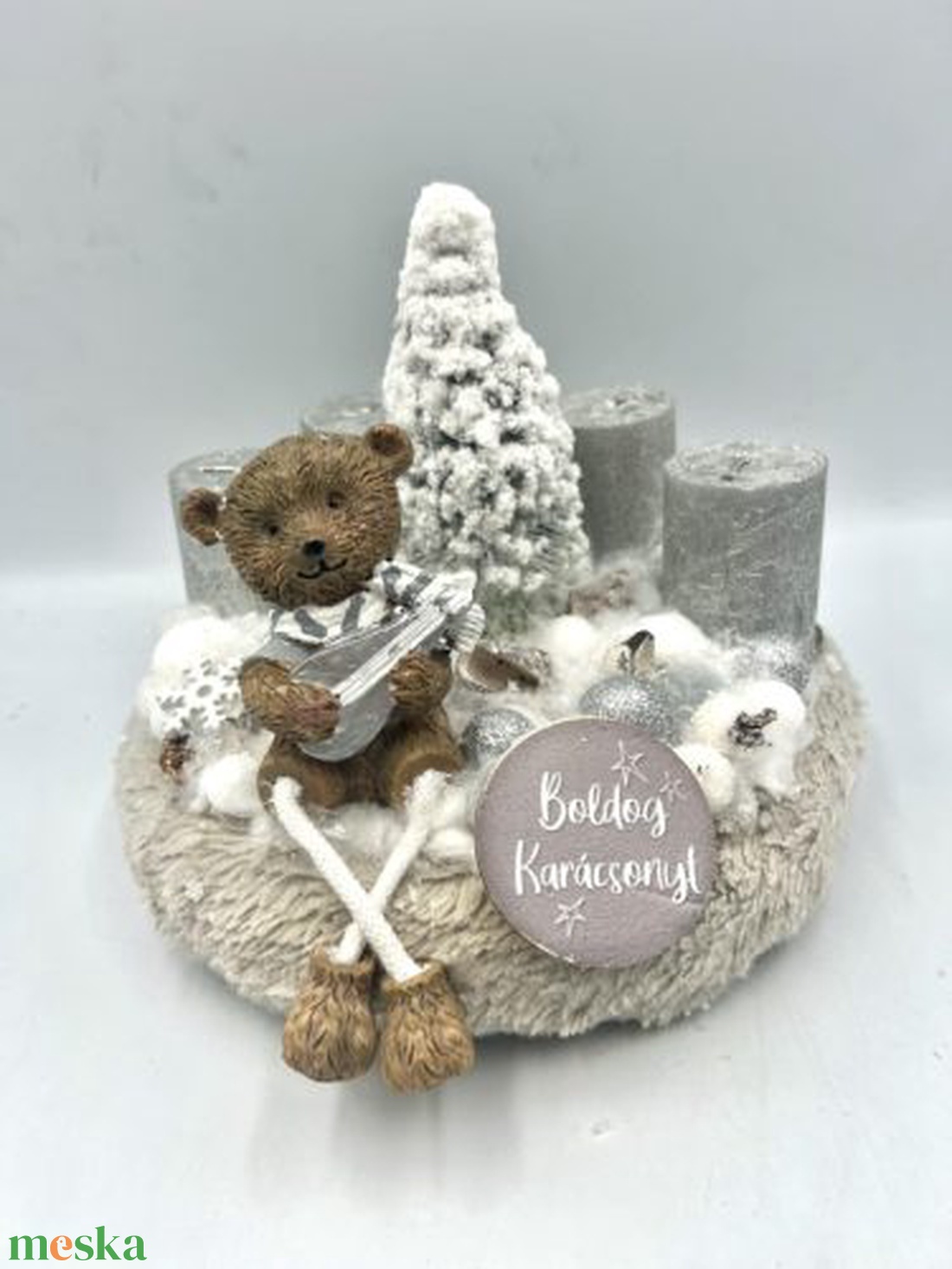 Macis adventi 4 gyertyás asztaldísz - karácsony - adventi díszek - adventi gyertyadíszek és koszorúdíszek - Meska.hu Macis adventi 4 gyertyás asztaldísz - karácsony - adventi díszek - adventi gyertyadíszek és koszorúdíszek - Meska.hu