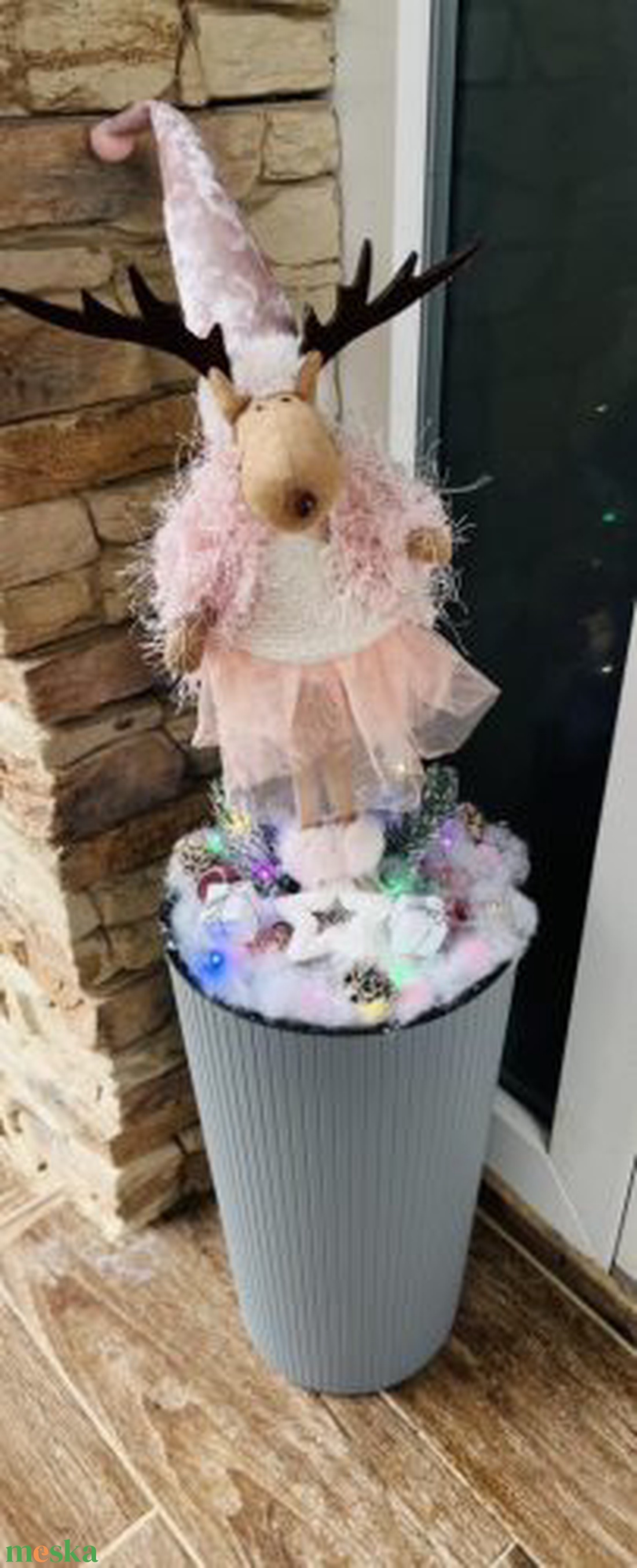 Vendégváró LED-es téli ajtódísz  rénszarvas figurával, 70 cm Fontos: Ez a vendégváró dekoráció mérete miatt nem rendelh - karácsony - karácsonyi kültéri dekoráció - Meska.hu