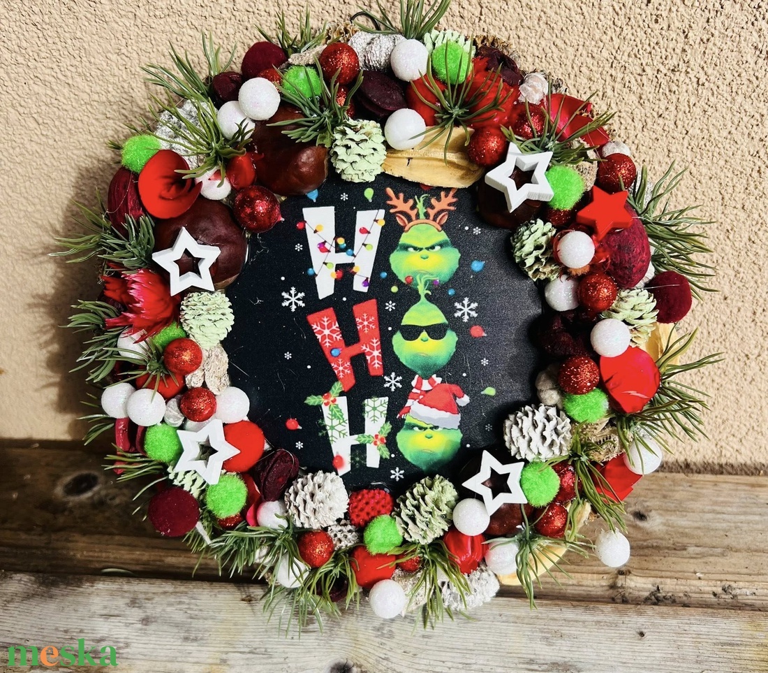 Grincs ajtódísz -itt lakik a grincs felirattal-Grincs - karácsony - adventi díszek - adventi ajtódísz - Meska.hu