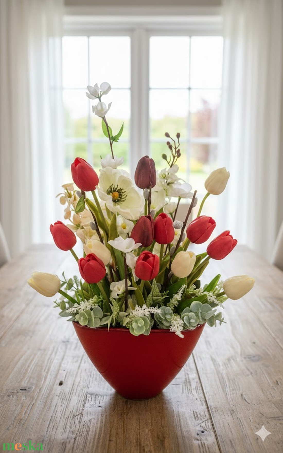 Tulipános asztaldísz piros fehér - otthon & életmód - dekoráció - asztal és polc dekoráció - asztaldísz - Meska.hu