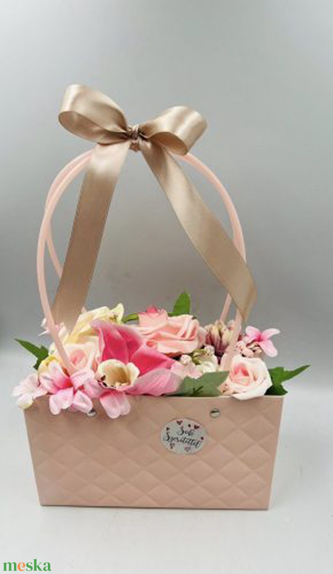 Virágos táska bármilyen alkalomra ballagás, vagy pedagógusoknak - otthon & életmód - virágdekoráció - virágok - virágcsokor - Meska.hu