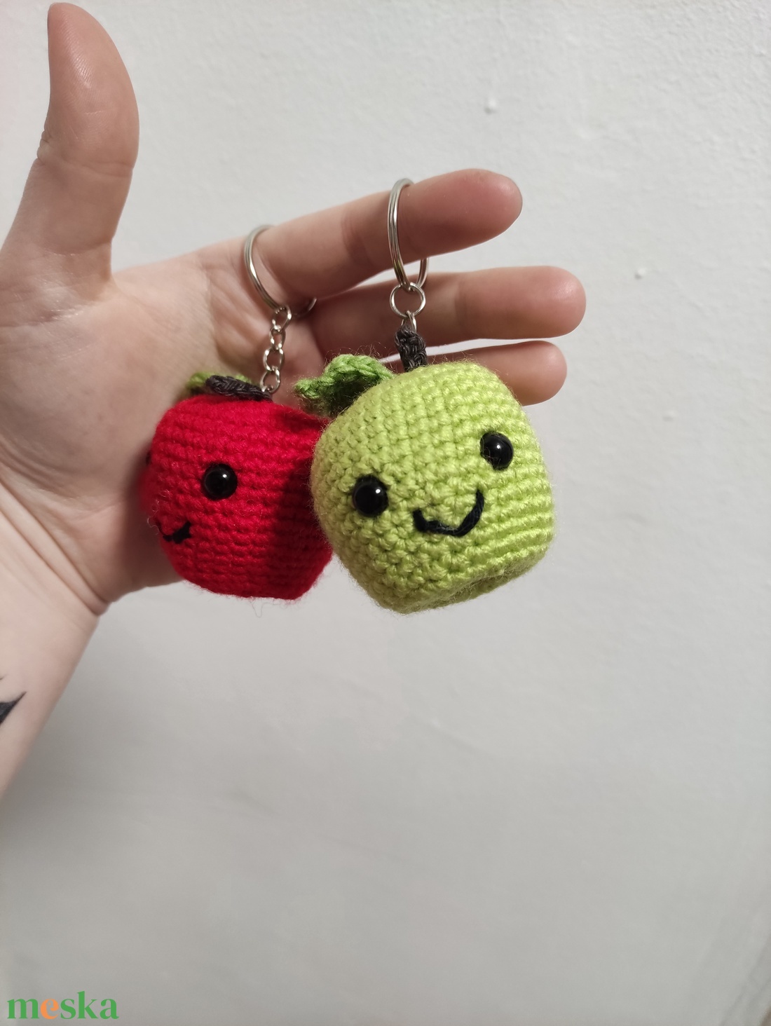 Cuki alma kulcstartó - táska & tok - kulcstartó & táskadísz - kulcstartó - Meska.hu Cuki alma kulcstartó - táska & tok - kulcstartó & táskadísz - kulcstartó - Meska.hu