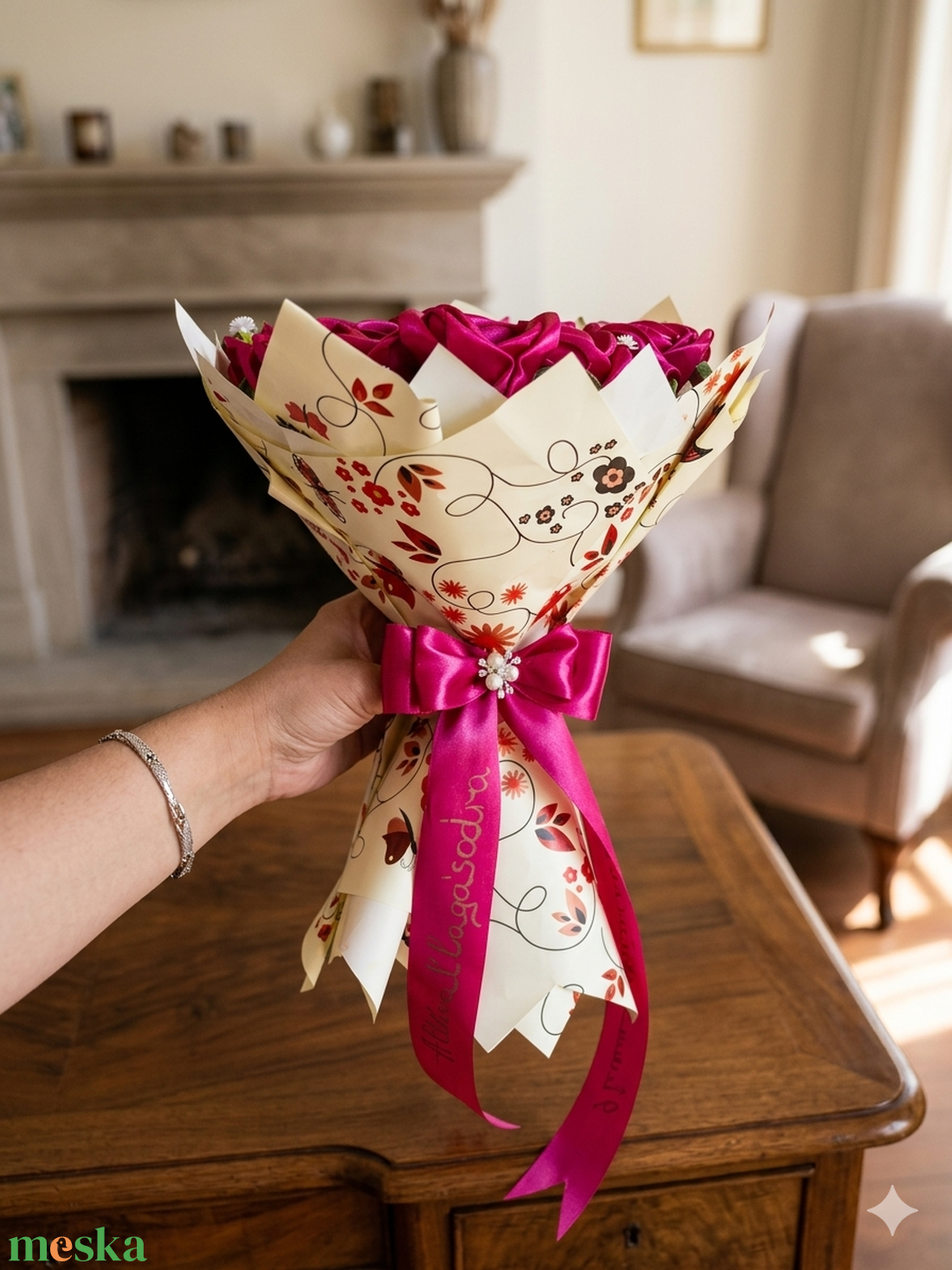 Ballagó csokor lány  - otthon & életmód - virágdekoráció - virágok - virágcsokor - Meska.hu