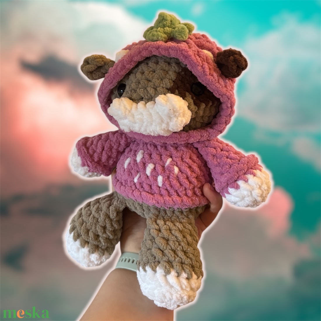 Horgolt tehén eper kapucniban - játék & sport - plüssállat & játékfigura - más figura - Meska.hu