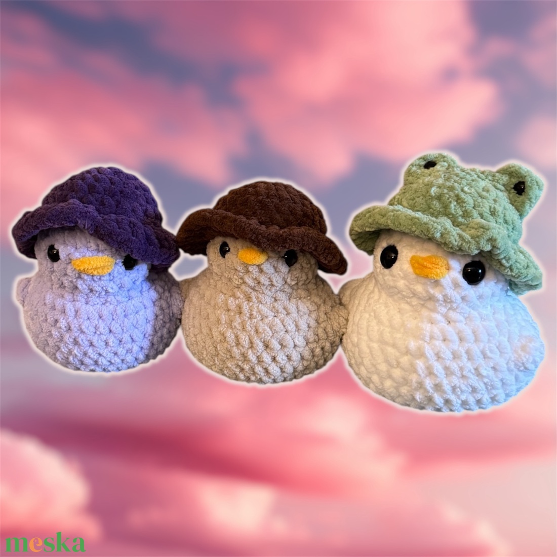 Horgolt béka kalapos kacsa - játék & sport - plüssállat & játékfigura - madár - Meska.hu