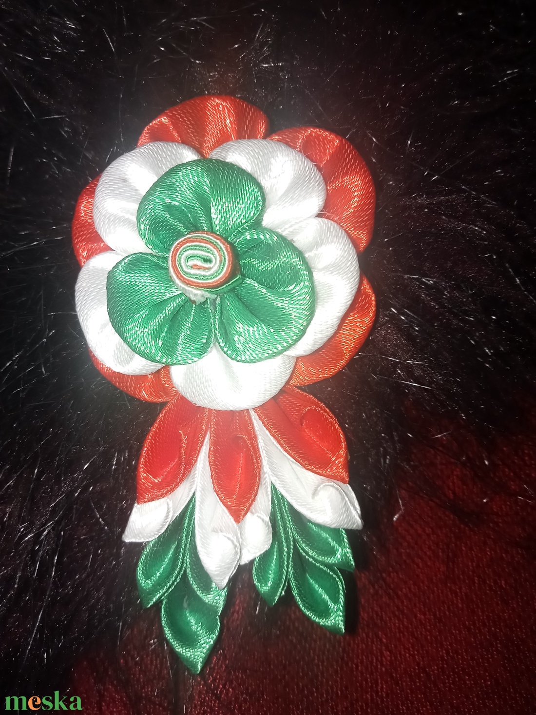Kokárda Hagyományos - ékszer - kitűző és bross - kitűző - Meska.hu Kokárda Hagyományos - ékszer - kitűző és bross - kitűző - Meska.hu