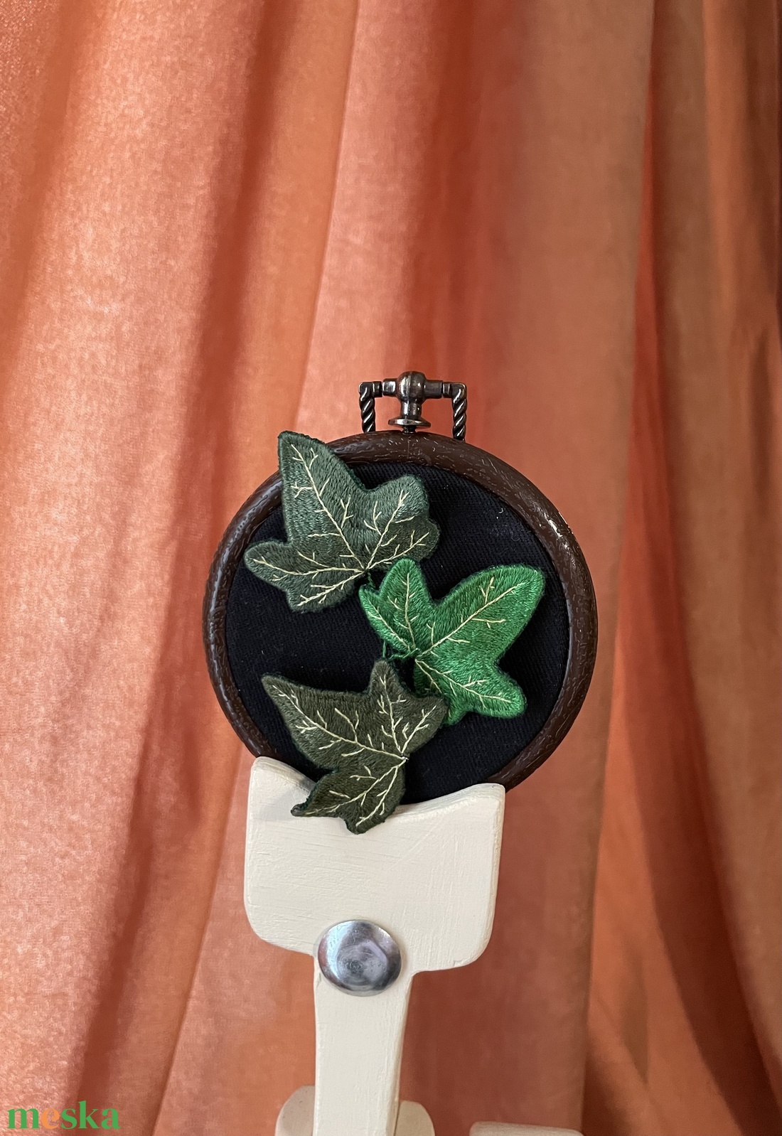 Hímzett borostyán - otthon & életmód - dekoráció - dísztárgy - Meska.hu