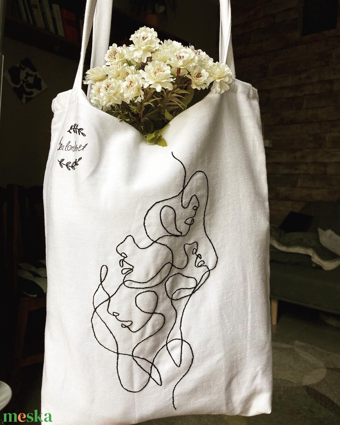 Egyedi hímzett vászontáska - táska & tok - bevásárlás & shopper táska - shopper, textiltáska, szatyor - Meska.hu Egyedi hímzett vászontáska - táska & tok - bevásárlás & shopper táska - shopper, textiltáska, szatyor - Meska.hu