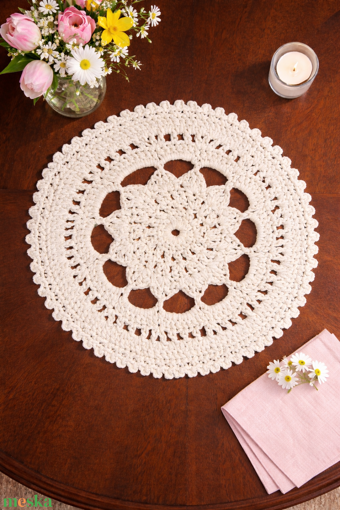 Horgolt terítő - otthon & életmód - lakástextil - abrosz, terítő - díszterítő polcra, komódra - Meska.hu
