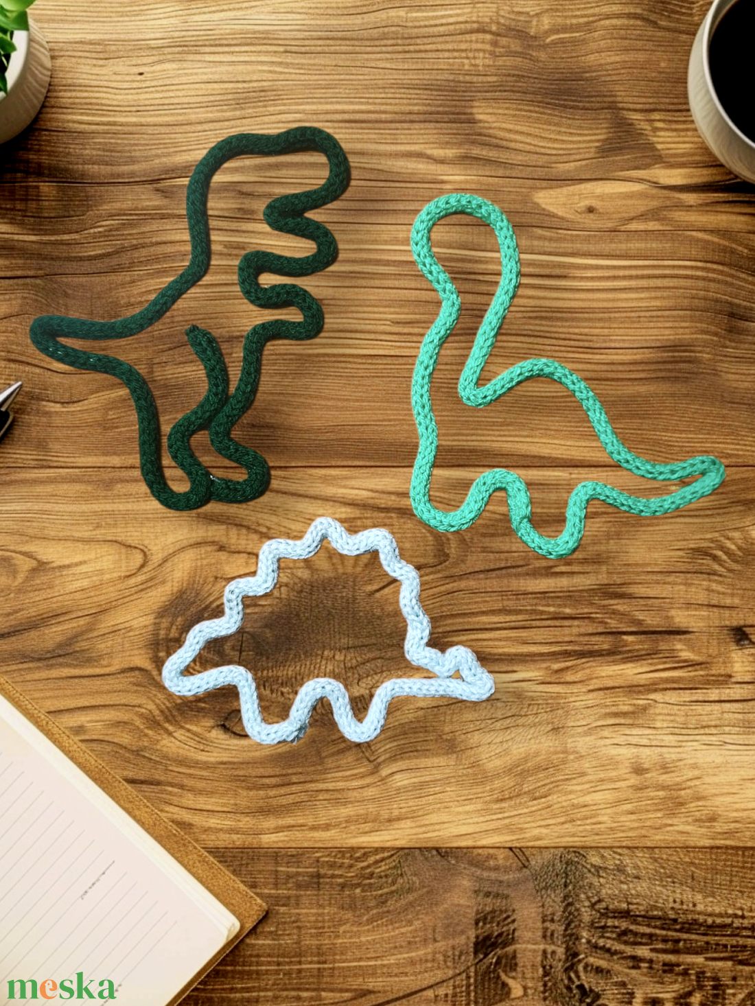 Betámadtak a dinók � kézműves dinoszaurusz falidíszek gyerekszobába - baba - mama - babaszoba dekoráció - Meska.hu