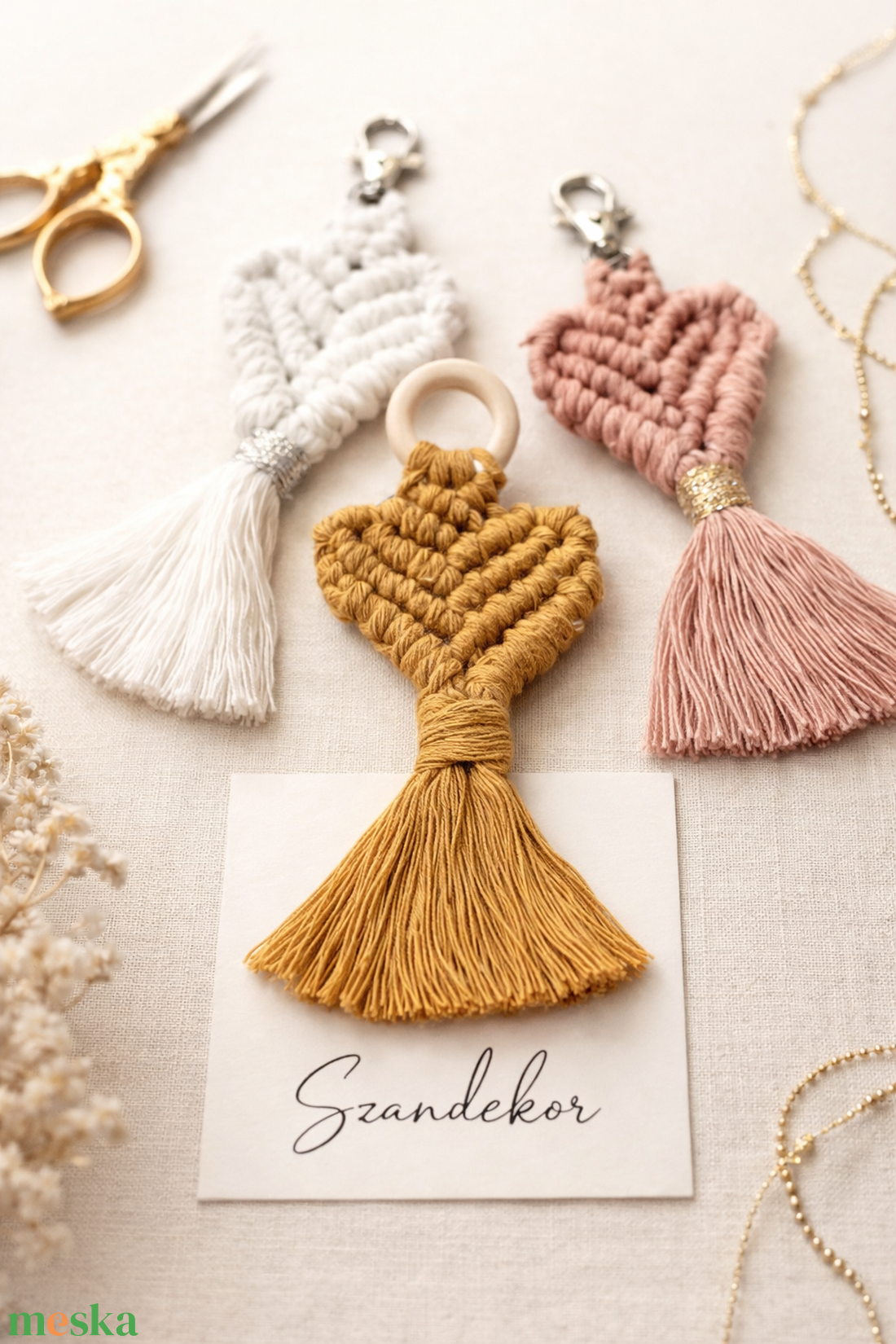 Makramé szív kulcstartó/ táskadísz - táska & tok - kulcstartó & táskadísz - kulcstartó - Meska.hu