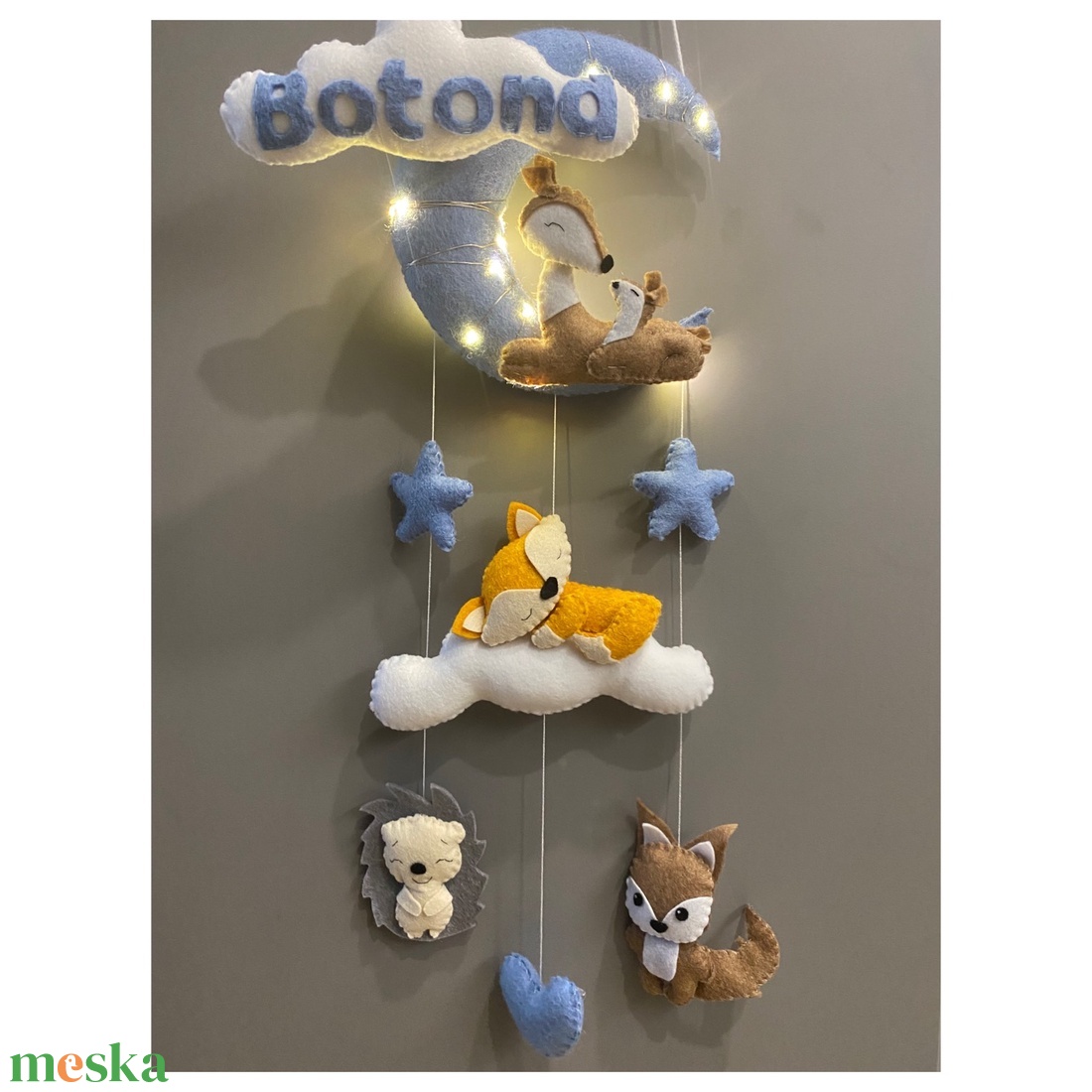 Világító névre szóló éjszakai fény, babaszoba dísz, babaköszöntő ajándék, Két őzikével mókus , sünivel világító holdal - otthon & életmód - babaszoba, gyerekszoba - babaszoba dekoráció - Meska.hu Világító névre szóló éjszakai fény, babaszoba dísz, babaköszöntő ajándék, Két őzikével mókus , sünivel világító holdal - otthon & életmód - babaszoba, gyerekszoba - babaszoba dekoráció - Meska.hu