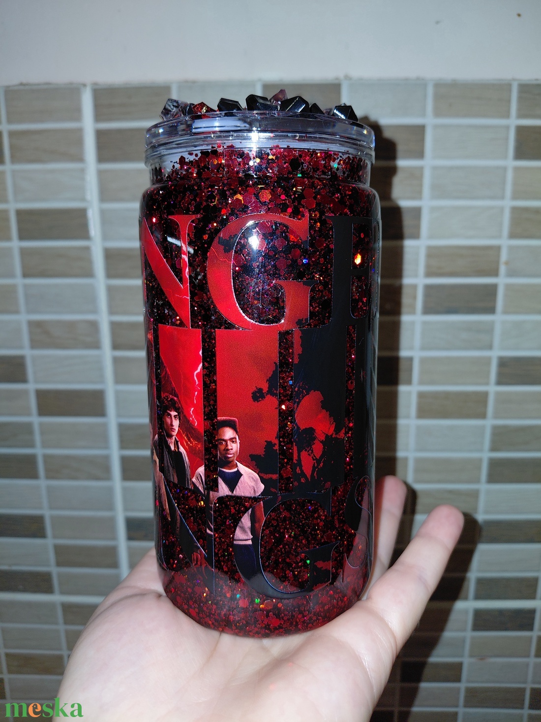 Stranger things csillámos pohár  - otthon & életmód - konyhafelszerelés, tálalás - tálalás - pohár - Meska.hu