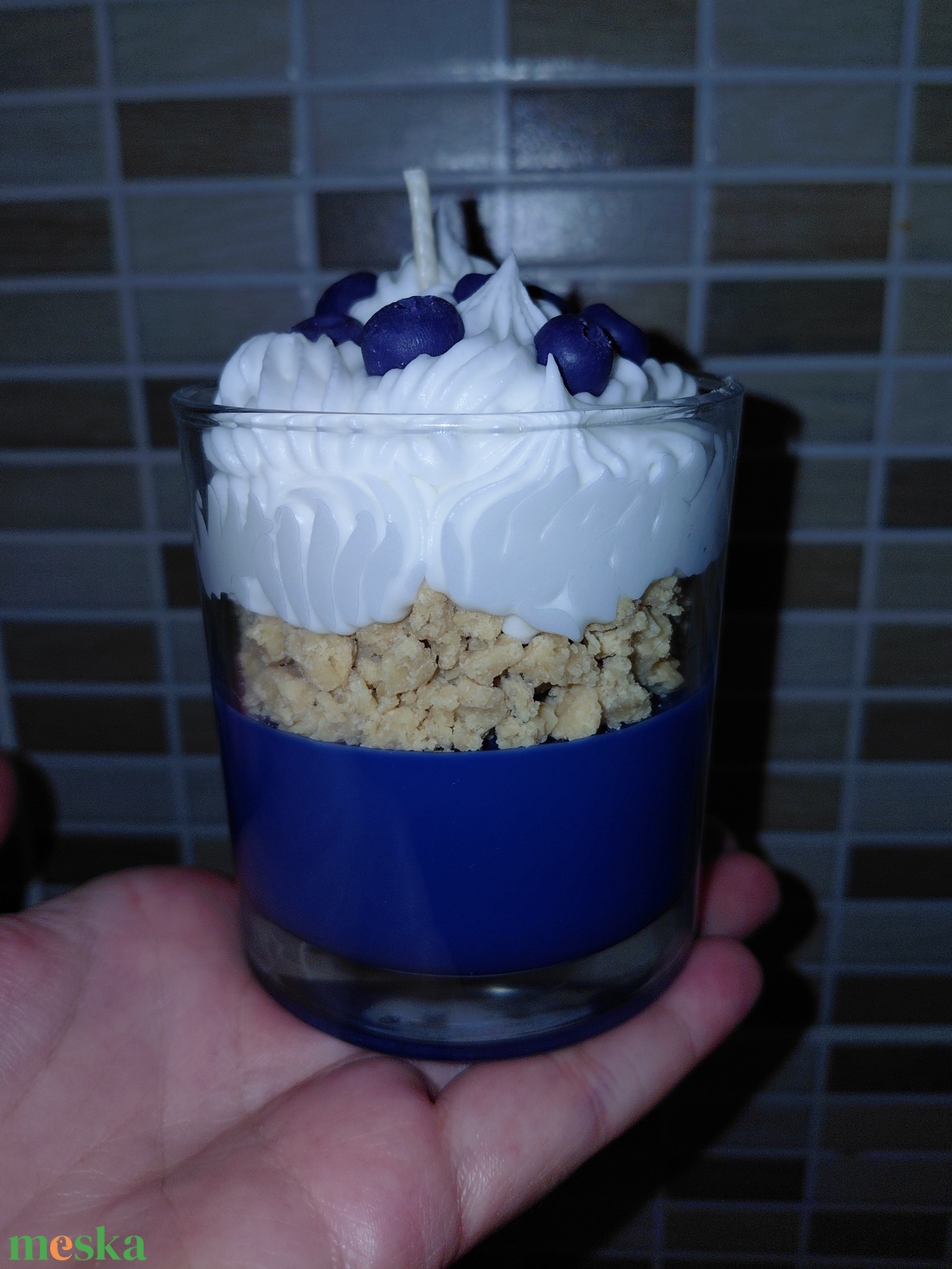 Áfonyás süti illatú gyertya  - kellékek & szerszámok - dekorációs kellékek - dekorációs gyertya - Meska.hu